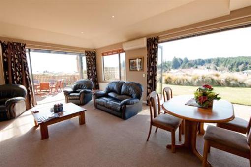 фото отеля Websters on Wanaka Lodge