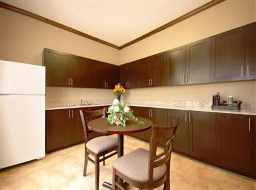 фото отеля Best Western Plus Texoma Hotel & Suites