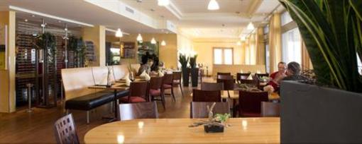 фото отеля Hotel Restaurant Holiday Thun