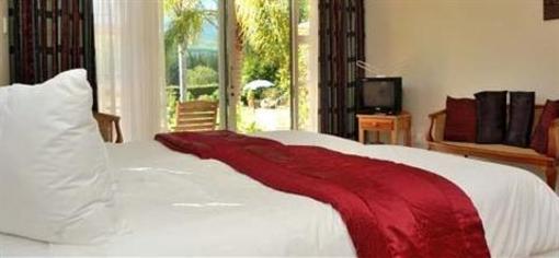 фото отеля Fourways Guesthouse George