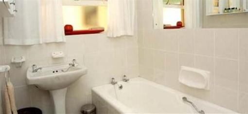 фото отеля Fourways Guesthouse George