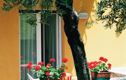 фото отеля Albergo Del Garda
