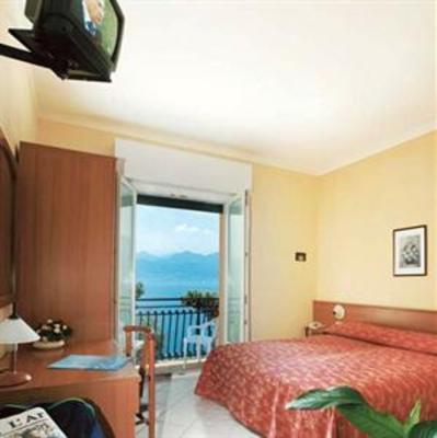 фото отеля Albergo Del Garda