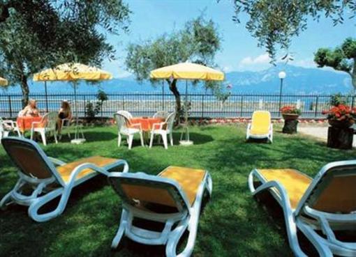 фото отеля Albergo Del Garda