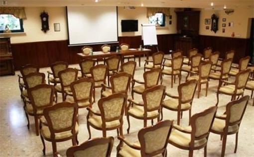 фото отеля Mat's Hotel