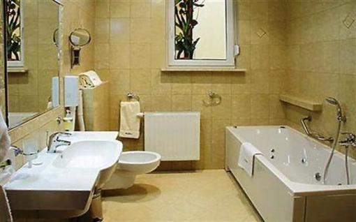 фото отеля Mat's Hotel