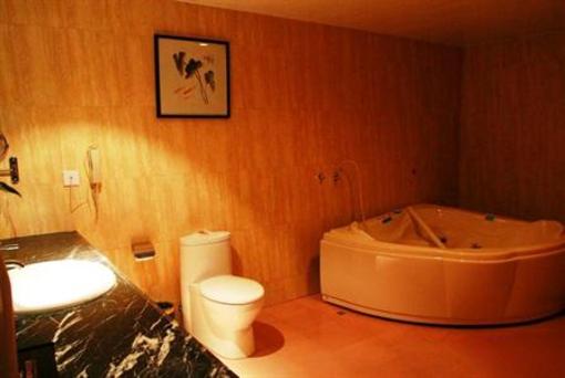 фото отеля Jinlong International Hotel
