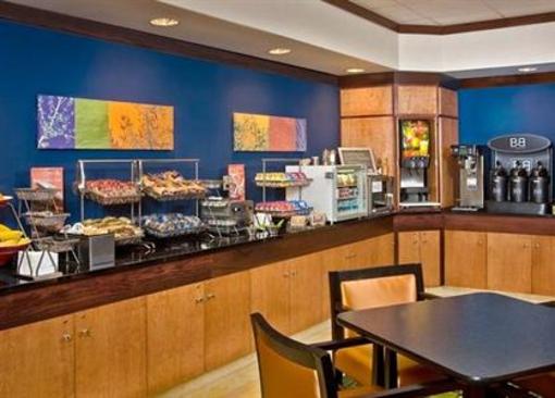 фото отеля Fairfield Inn & Suites Dover