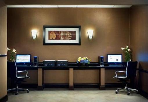фото отеля Holiday Inn Tewksbury Andover