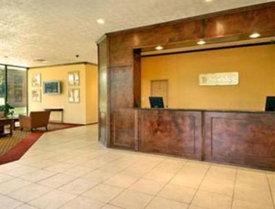 фото отеля Travelodge Inn & Suites Williamsburg Historic Area