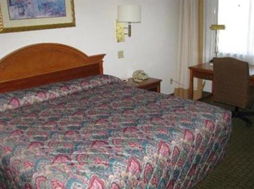 фото отеля Americas Best Value Inn & Suites Cheyenne