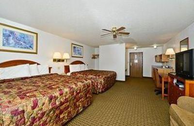 фото отеля Americas Best Value Inn & Suites Cheyenne