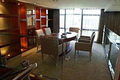фото отеля Lakeview Golf Hotel
