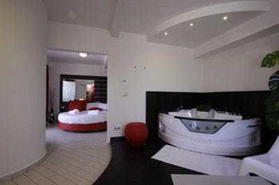 фото отеля Hotel Paradise Airport