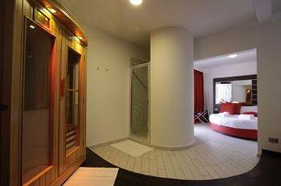 фото отеля Hotel Paradise Airport