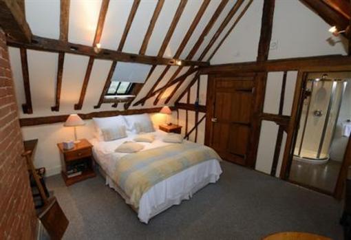 фото отеля Falcon Inn Denham