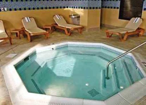 фото отеля Hampton Inn & Suites Indianapolis-Airport