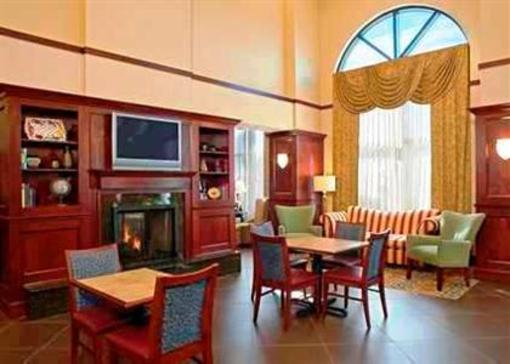 фото отеля Hampton Inn & Suites Indianapolis-Airport