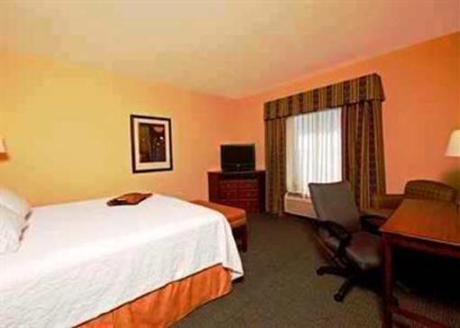 фото отеля Hampton Inn & Suites Indianapolis-Airport
