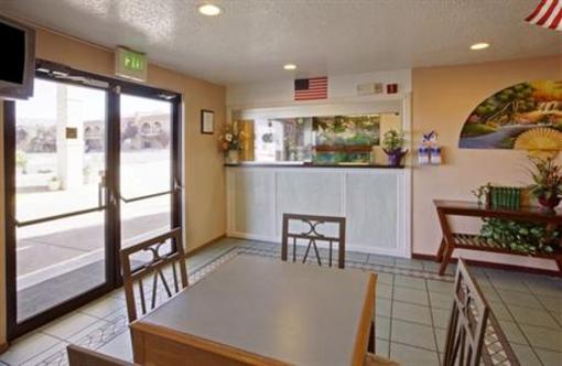 фото отеля Americas Best Value Inn East Albuquerque