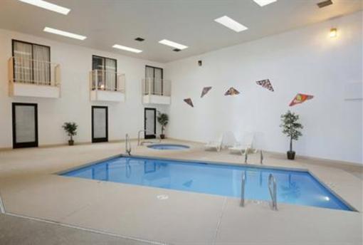 фото отеля Americas Best Value Inn East Albuquerque