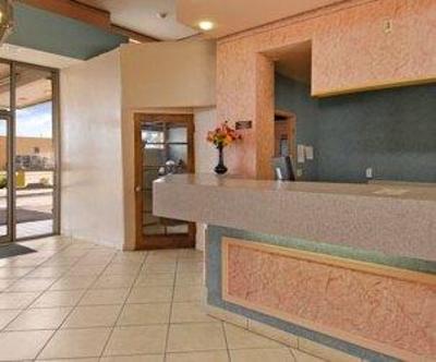 фото отеля Days Inn & Suites Tucson