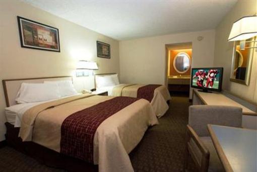 фото отеля Red Roof Inn Tampa Busch