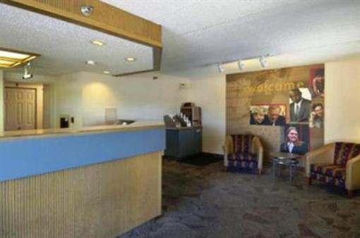 фото отеля Red Roof Inn Tampa Busch