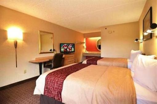 фото отеля Red Roof Inn Tampa Busch