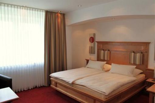 фото отеля Hotel Zum Hackstück Hattingen
