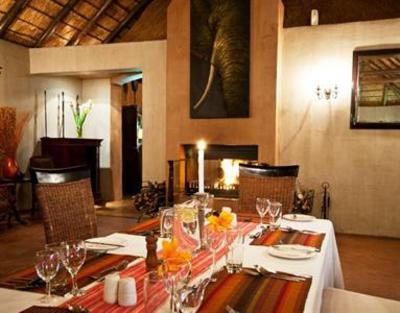 фото отеля Hlosi Game Lodge Amakhala Game Reserve