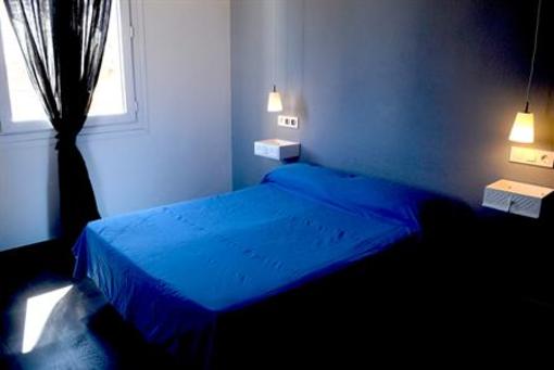 фото отеля Oasis Hostel Toledo