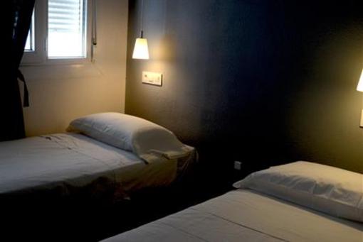 фото отеля Oasis Hostel Toledo