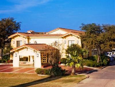 фото отеля La Quinta Inn Austin I-35 S. Ben White