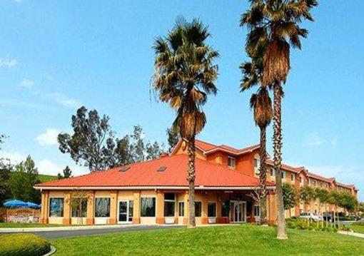 фото отеля Comfort Inn Fontana