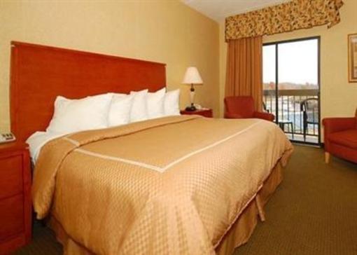 фото отеля Comfort Suites Pigeon Forge