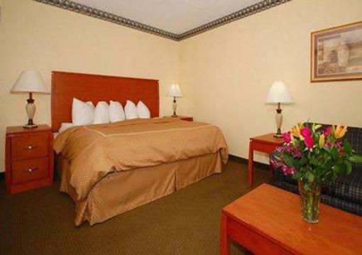фото отеля Comfort Suites Pigeon Forge