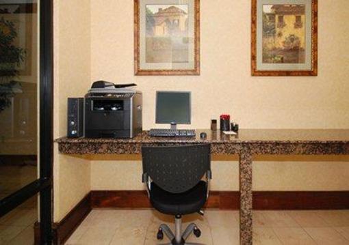 фото отеля Comfort Suites Pigeon Forge