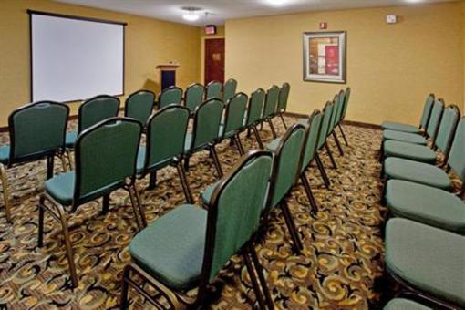 фото отеля Holiday Inn Express South Boston