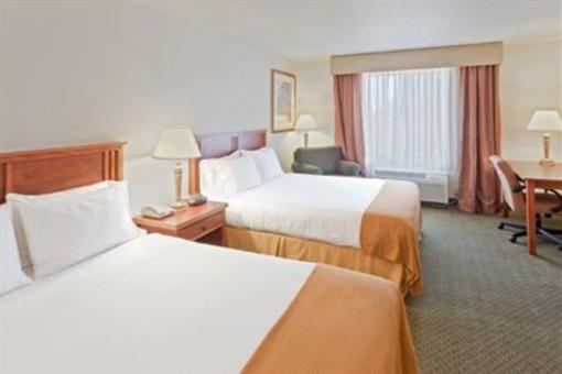 фото отеля Holiday Inn Express Hotel & Suites Lititz