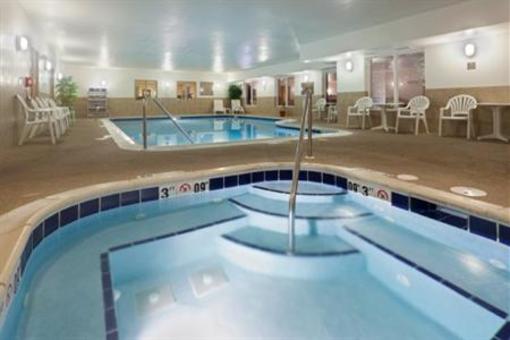 фото отеля Holiday Inn Express Hotel & Suites Lititz