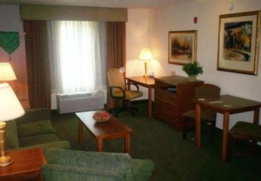 фото отеля Holiday Inn Express Hotel & Suites Lititz