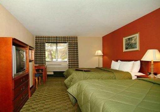 фото отеля Comfort Inn & Suites Jackson (Michigan)