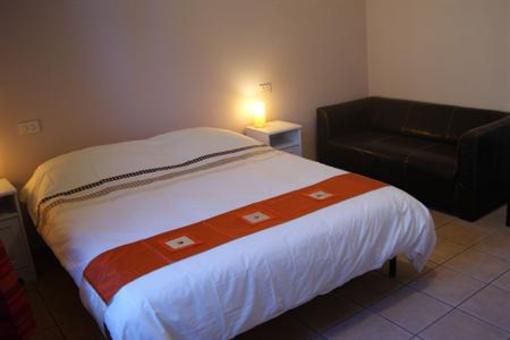 фото отеля Vegan Inn Airport