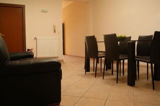 фото отеля Vegan Inn Airport
