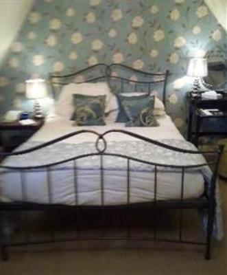 фото отеля The Dial House Hotel Bourton-on-the-Water