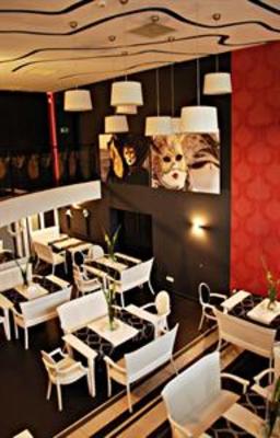 фото отеля Black & White Hotel Myslenice