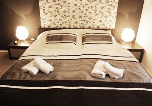 фото отеля Black & White Hotel Myslenice