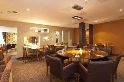фото отеля Premier Inn Cardiff City Centre