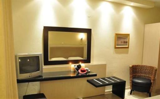фото отеля Louloudis Hotel